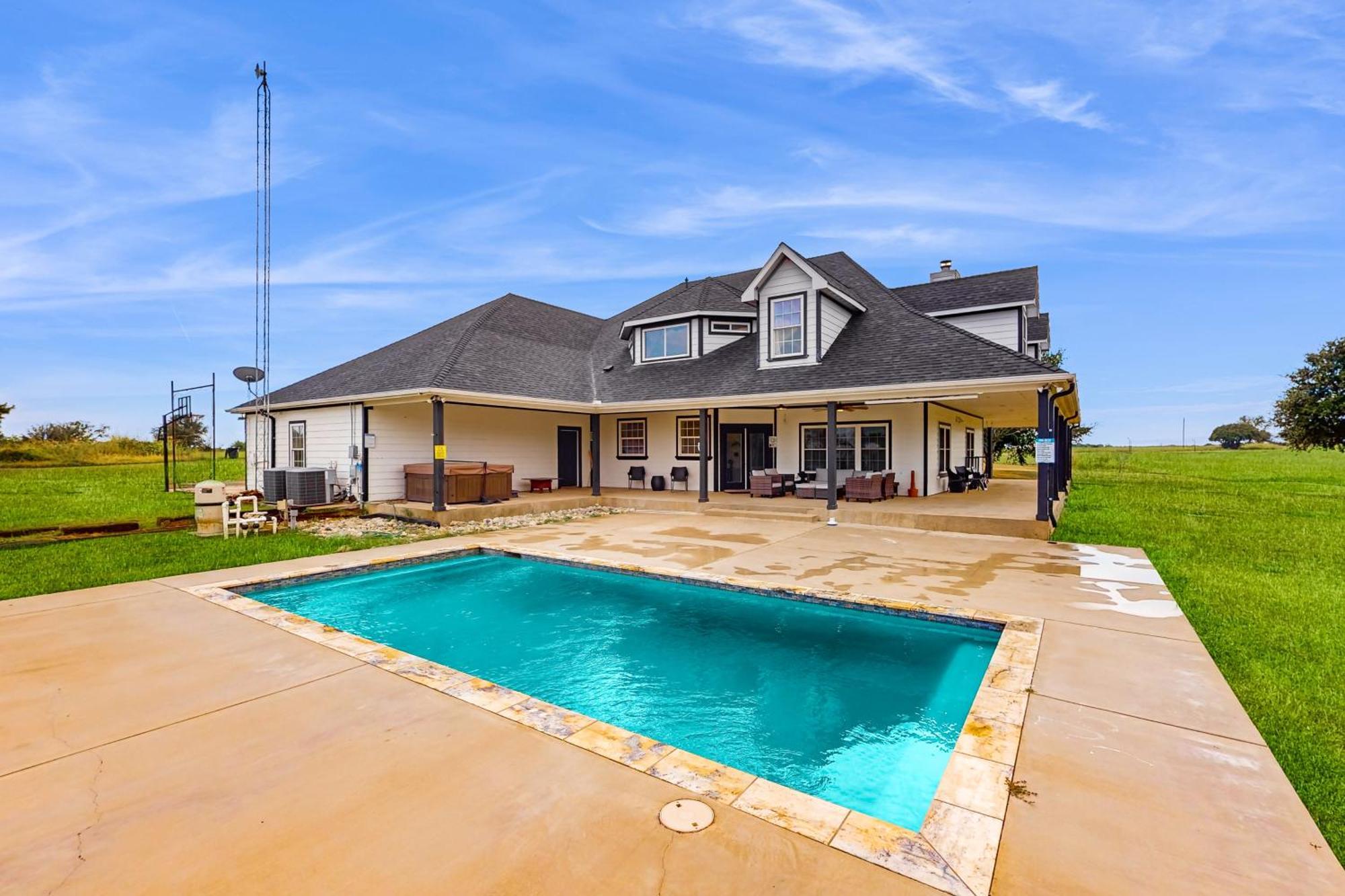 Twin Silos Resort Wills Point 外观 照片